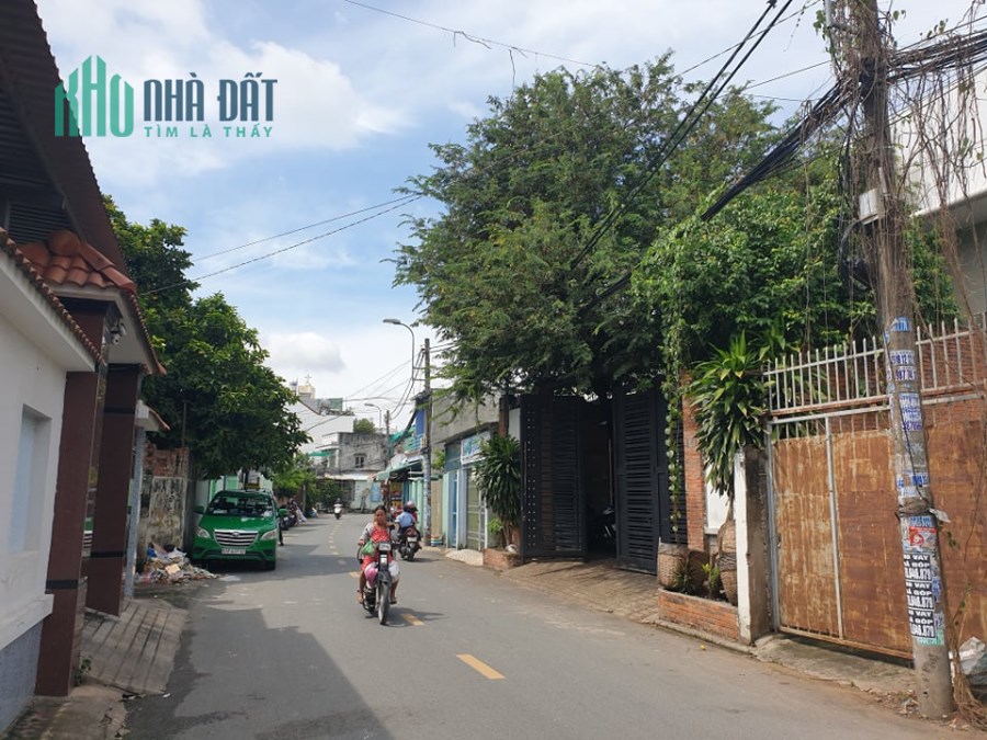 Chủ vỡ nợ cần bán gấp nhà MT Nguyễn Tư Nghiêm Q2 , 10m X 32m , 323M2 , giá 70tr/m2