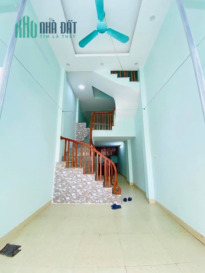 Bán nhà Văn quán, Hà Đông, 5 tầng xây 2018, SĐCC 35 m2 , ô tô vào nhà,  điểm kinh doanh tốt, 4.25
