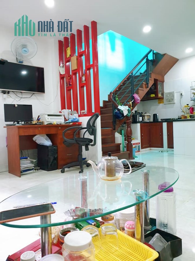 Bán nhà xe hơi đỗ cửa Nguyễn Lâm, Phú Nhuận 37 m;4,7x8 giá 4,2 tỷ.