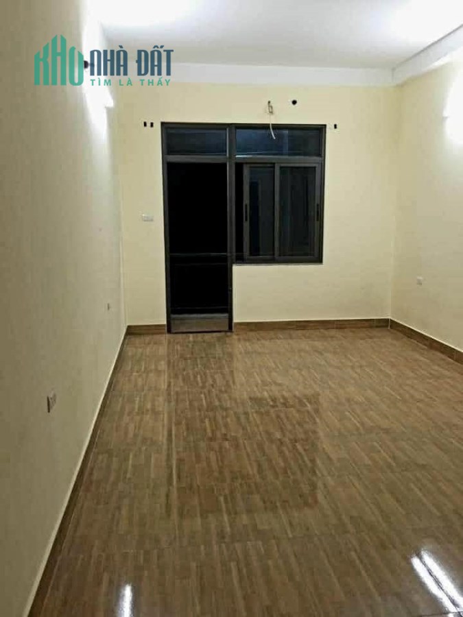Bán gấp nhà Tam Khương 55m2x6T, 9 ngủ khép kín, 5.5 tỷ.