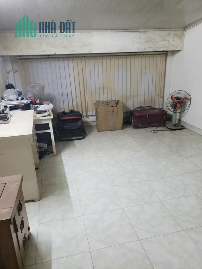 Bán nhà Âu Cơ, 60 triệu/m2, hẻm ba gác, cách hẻm xe tải 5m, LH : 0763801388.