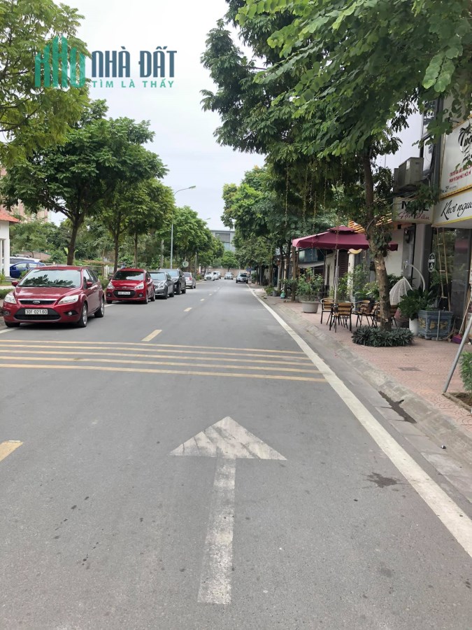 Bán đất phố Ngô Gia Tự,đường ô tô tránh,45m,mt 4m,giá nhỉnh 1 tỷ,liên hệ:0989126619.