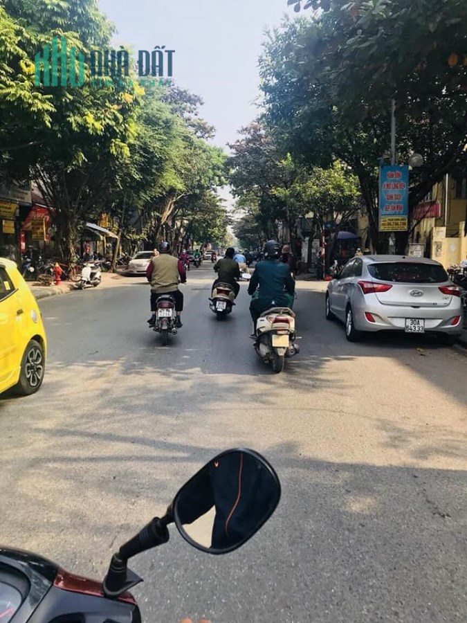 Bán nhà Ngọc Lâm 40m MT 5m 4 tầng 2.8 tỷ có gia lộc.