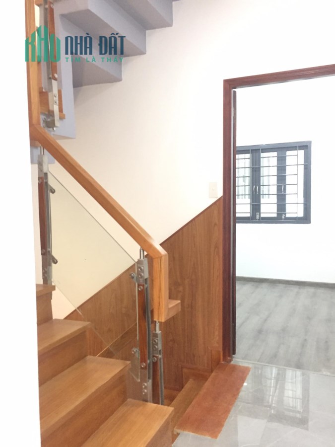 NHÀ 4 tầng hơn 100m2 nở hậu- Lý thái tổ  và Nguyển thiện thuật quận 3 nhỉnh hơn 3 tỷ xíu.