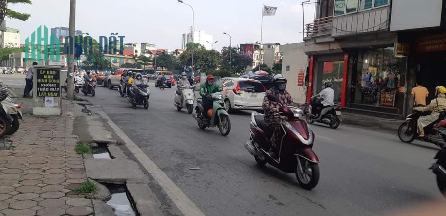 Mặt Phố, Thái Thịnh, Đống Đa, 50m*MT4m, 15 tỷ, Vị Trí Vàng, Vỉa Hè Rộng.LH:0397194848