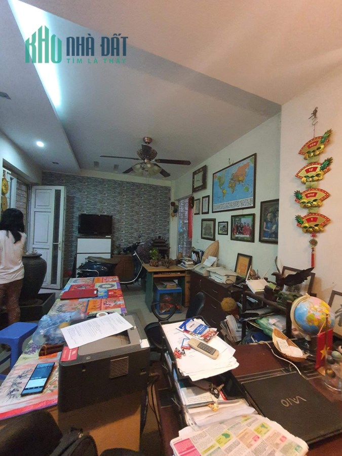 NHÀ PHỐ NGỌC LÂM - GẦN Ô TÔ, 5 TẦNG, MT 4M, CHỈ 2.4 TỶ, Ở LUÔN.
