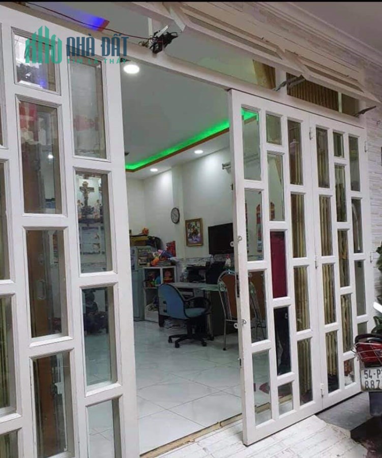 Bán nhà Lê Hồng Phong, quận 10, 55m2, chỉ 6 tỷ 45, LH: 0933233236.