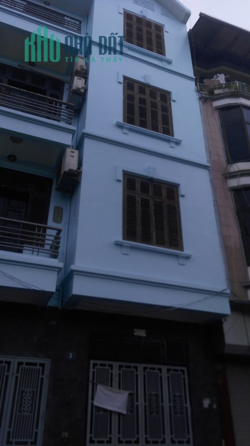 Cho thuê nhà tại ngõ phân lô Huỳnh Thúc Kháng –  Đống Đa – HN