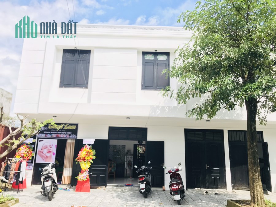 Cần tiền nhiều vào cuối năm, bán Gấp dãy trọ 6 phòng thu nhập đang tốt, sau lưng bến xe