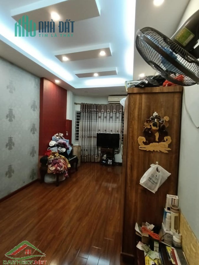Bán gấp nhà Ngõ Quỳnh 30m, 4 tầng, 2,85 tỷ,sổ đỏ
