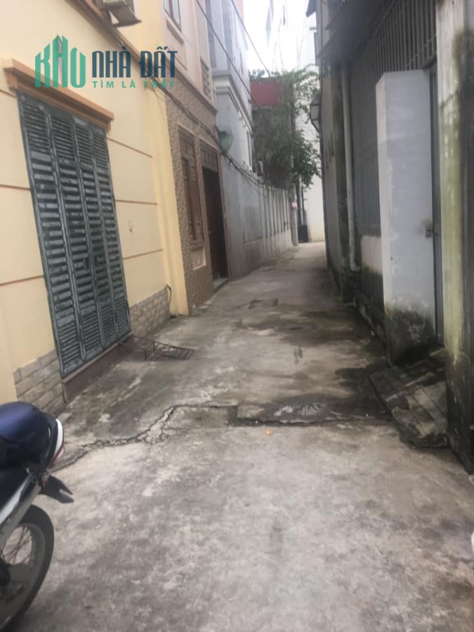 Bán 42m2 đất Kim Sơn, Gia Lâm ngay sau trường Tòa Án giá 660 triệu. LH 0983253436