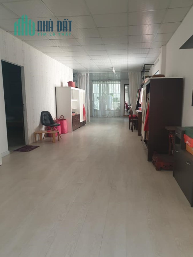 NHÀ GIÁ RẺ 84m2 Ngang 6m Chỉ 2.95 Tỷ Hẻm Xe Tải 3pn Trung Chánh Hóc Môn