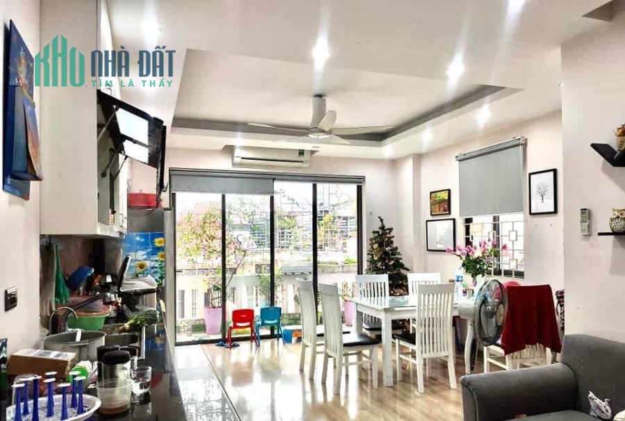 BÁN GẤP NHÀ PHỐ XÃ ĐÀN 48M 5 TẦNG MT 5M, LÔ GÓC, CÁCH MẶT PHỐ VÀI BƯỚC CHÂN LH 0942.861188