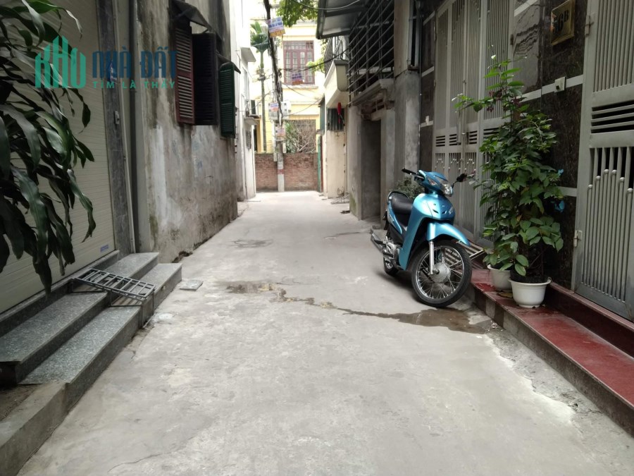 Bán nhà riêng đường giáp bát 35m5 5T MT5m Chỉ 3 Tỷ Nhà mới KOONG ở Luôn Đón Tết