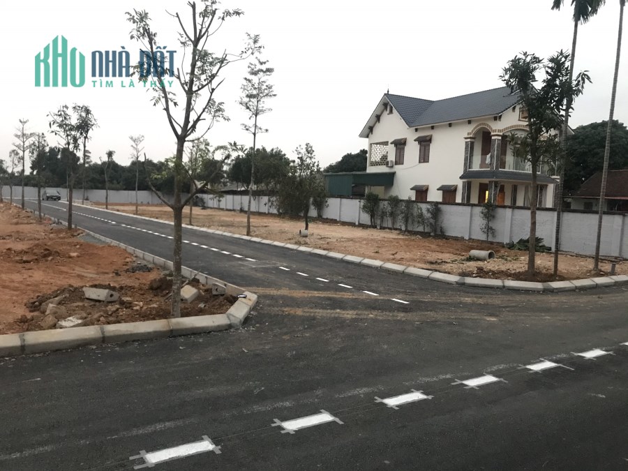 Mảnh đất sổ đỏ vuông vắn khu đô thị công nghệ cao Hòa Lạc 5m x19m