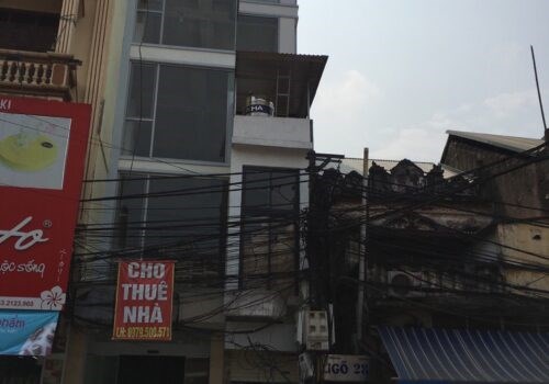 Cho thuê nhà mặt đường Trương Định, Hai Bà Trưng, 49tr, 0979500571