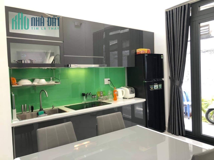 Nhà Hót Cuối Năm 1 trệt 1 lầu giá ưu đãi cho khách hàng nhanh tay 2 tỷ 8tr