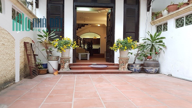 [ID: H01] Cho thuê nhà giá rẻ tại Từ Hoa, Tây Hồ, 4PN, 2WC, đầy đủ nội thất