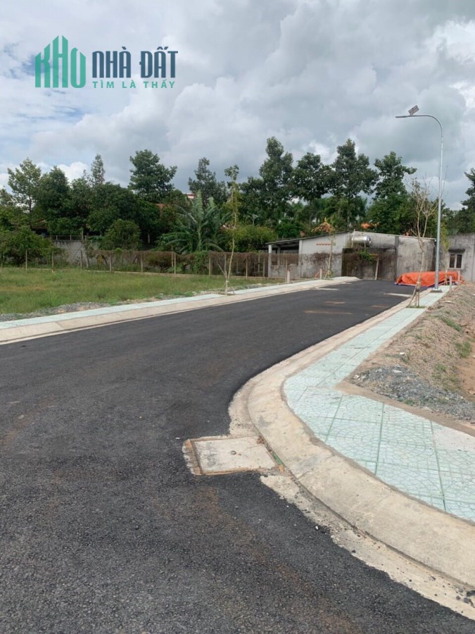 Bán đất 5*21 Nguyễn Thị Lắng