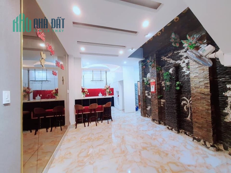NHÀ ĐẸP đường Hoa Sữa, Phan Xích Long – 45m2 – 3 lầu – chỉ 4,4 tỷ