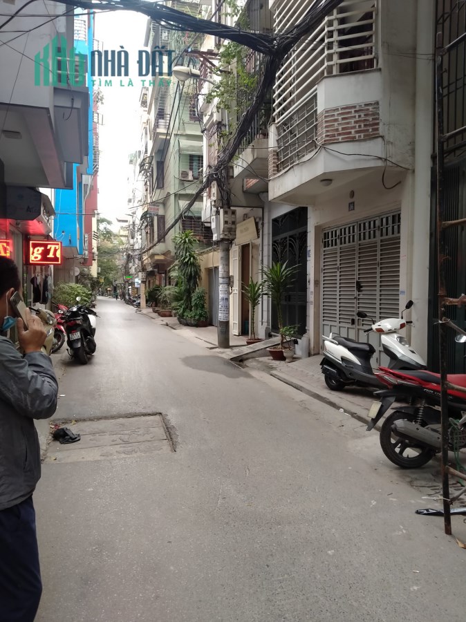 Bán mảnh đất tại ngách 75 ngõ 279 Đội Cấn 110m rộng 7,7m giá 70 triệu/m.