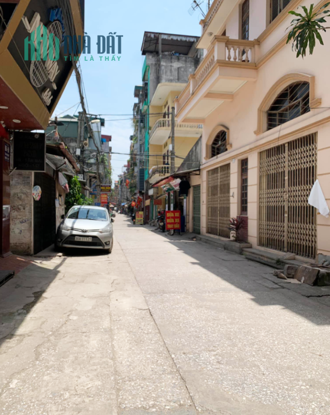 Bán nhà ngõ 147 Tân Mai 34m2, 5 tầng, 3 ngủ, ô tô cách 10m. Giá 3,1 tỷ
