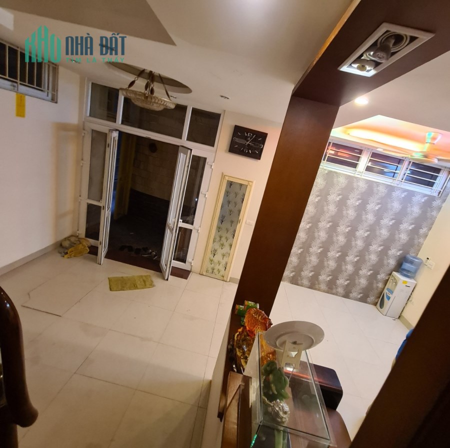 SIÊU HIẾM, Cát Linh 48m x 4 tầng, giá 4.1 tỷ, LH 0981588619.