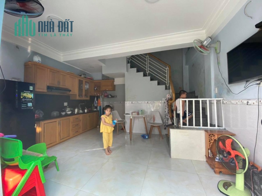 Bán nhà Tân Sơn Nhì, 5 tầng, BTCT, Hẻm xe hơi, chỉ 3.5 tỷ, nhà mới đẹp.
