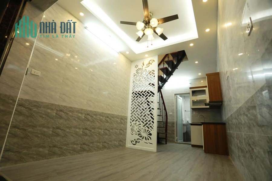 BÁN NHÀ NGÃ TƯ SỞ 30m x 2T, MT3.2m. giá 1.86 tỷ