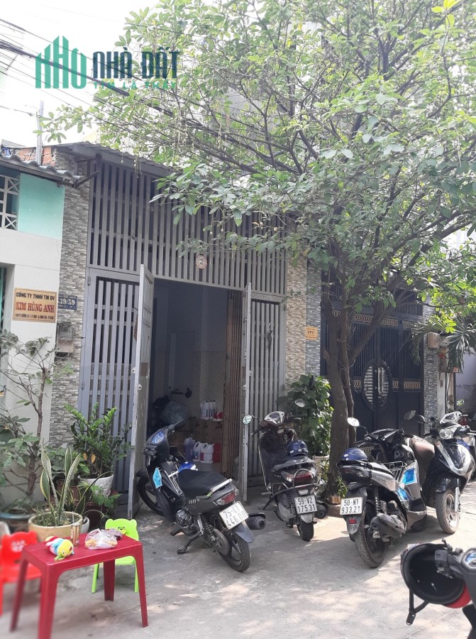 Nhà đường Hương Lộ 3 gần Aeon Tân Phú