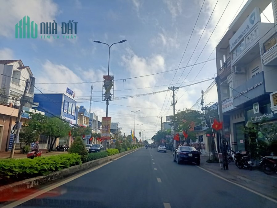Mặt tiền Phạm Văn Xảo, Phú Thọ Hòa, Tân Phú, ngang 10m, 5 tầng, 33 phòng, giá chỉ 26 tỷ.
