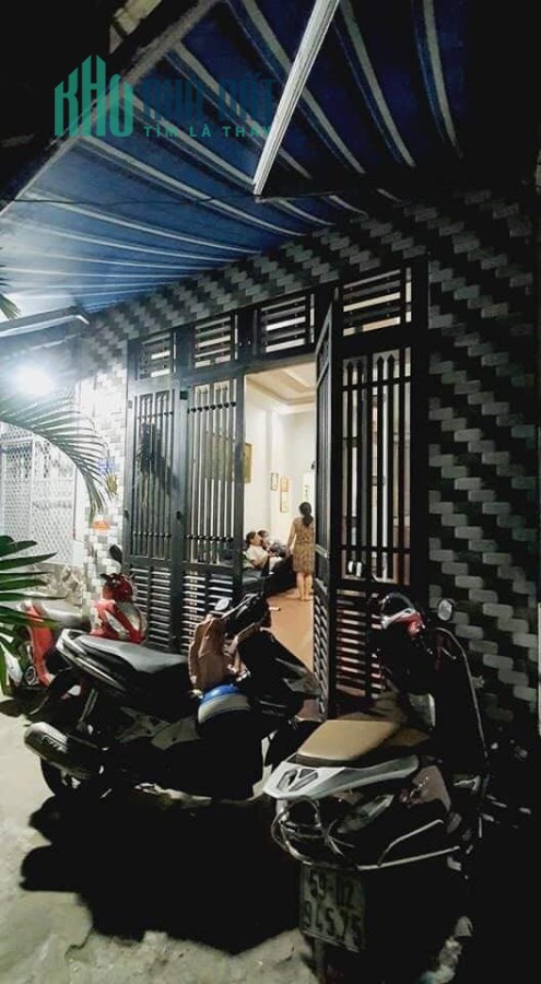 Bán nhà đường Nguyễn Súy,Tân Qúy,Tân Phú 32m2 giá 2.8 tỷ.