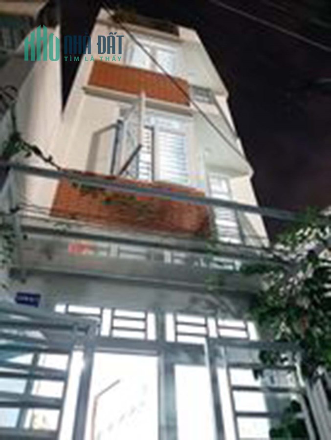 Nhà 4 tầng, DTSD 200m2, trung tâm Quận 10. Bán gấp trước Tết 6 tỷ