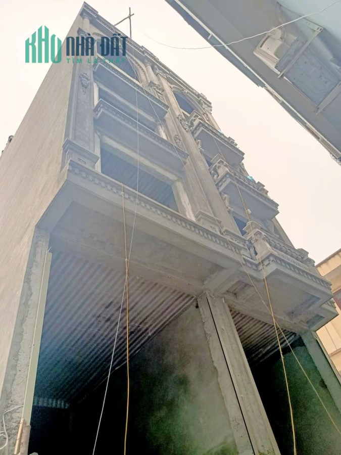 NHÀ PHÂN LÔ NGAY NGÃ TƯ NGUYỄN KHANG – TRẦN DUY HƯNG, 7 TẦNG THANG MÁY, 53M2, Ô TÔ ĐỖ CỬA.