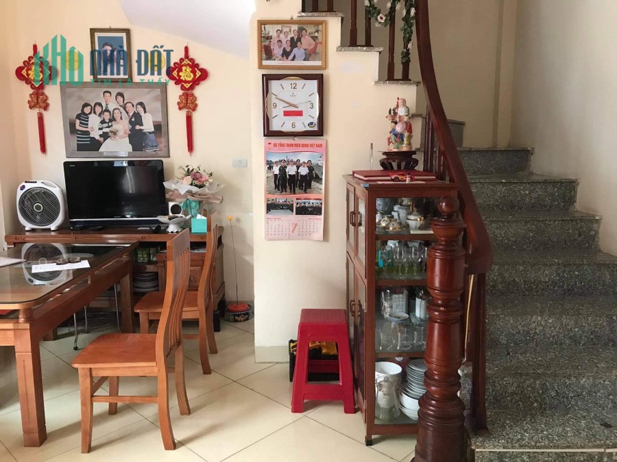 Cực hiếm - Nhà LẠC LONG QUÂN, TÂY HỒ - ngõ rộng 52m2 chỉ 4.8 Tỷ.