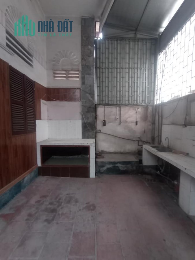 Bán nhà C4 58m2 Phúc Đồng, ngõ 3m, gần chợ, trường học, công viên bán lỗ chỉ hơn 40tr/m2