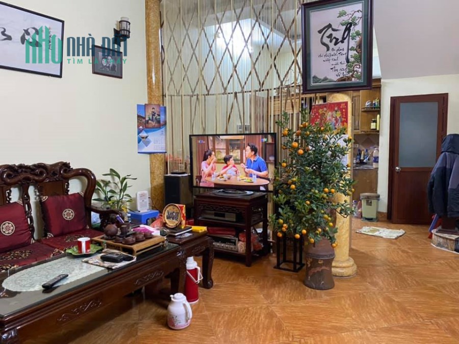 TIN CHUẨN 100% - Nhà LẠC LONG QUÂN, TÂY HỒ - Gần phố, mặt tiền rộng 40m2 chỉ 4.6 Tỷ.