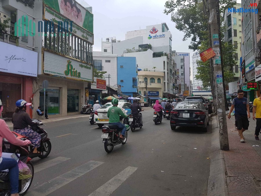 Bán nhà nguyên căn 4 tầng Lê Minh Xuân Tân Bình 5 tỷ 5