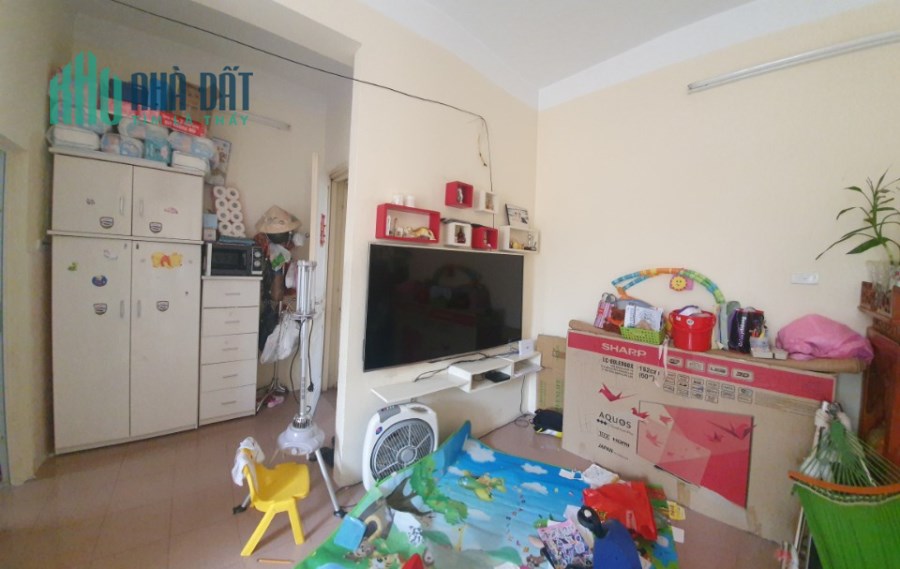 BÁN CĂN HỘ B6 THẠCH BÀN CHÍNH CHỦ BÁN GẤP CĂN HỘ 42M2