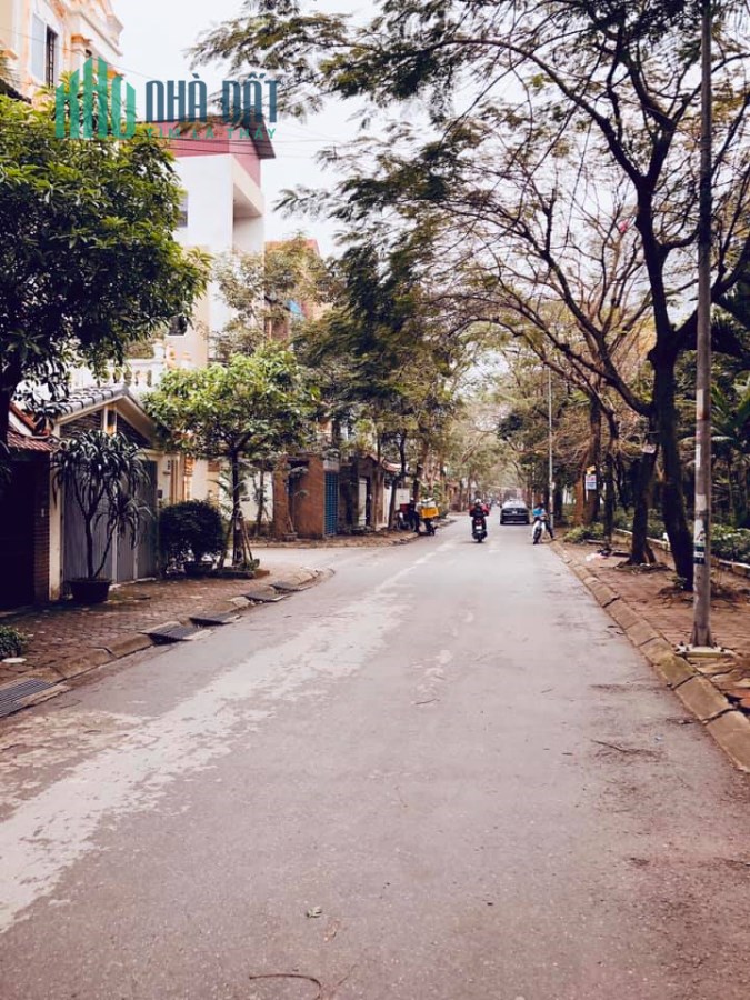 Phân lô VĂN PHÚ, Ô tô tránh 90m2, giá 7,85 tỷ.