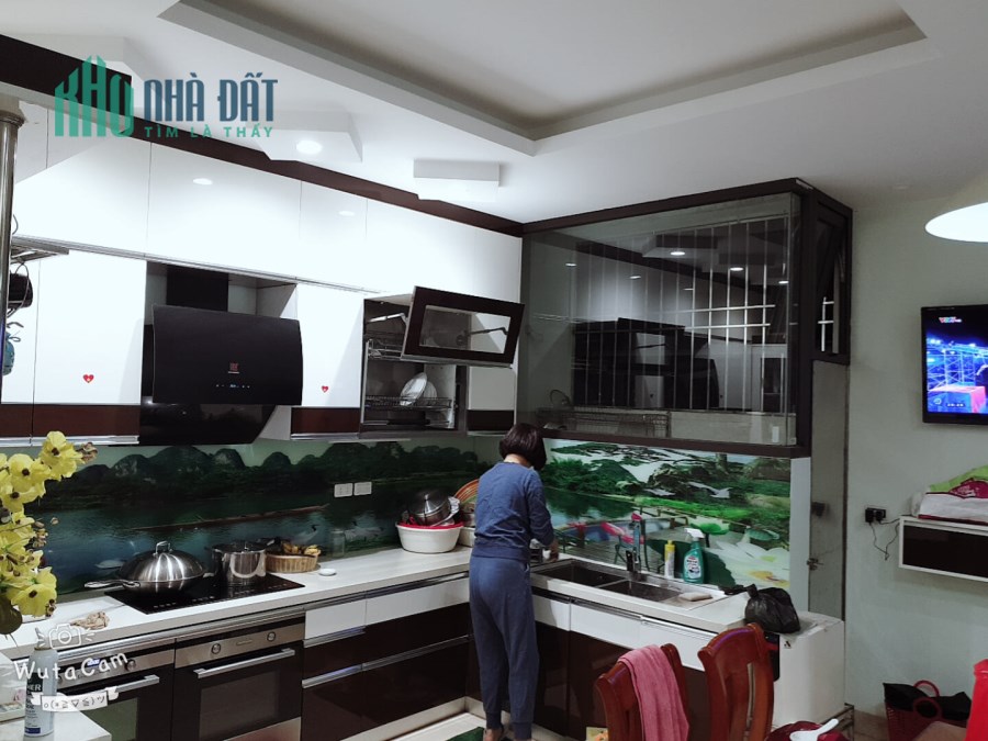 Cổ Linh, Long Biên ô tô vào gara-Cần tiền bán gấp- 5TxMT5m nhỉnh 6 tỷ.