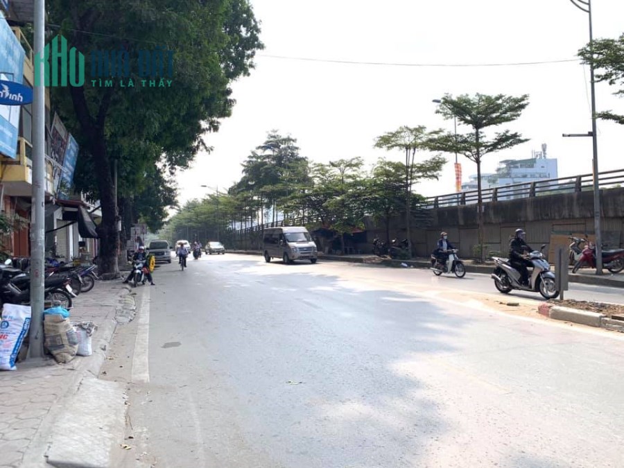 Nhà Mặt Đường Bưởi, Ba Đình, Ô Tô, 42m x 7 tầng, 9.5 tỷ.