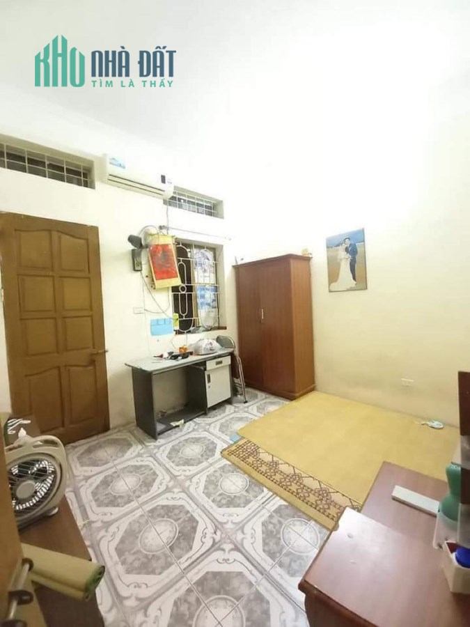 CƠN ĐỊA CHẤN PHỐ TÂN KHAI   - 30M SỔ RIÊNG NỞ HẬU - MẶT TIỀN 4M - 1,66 TỈ