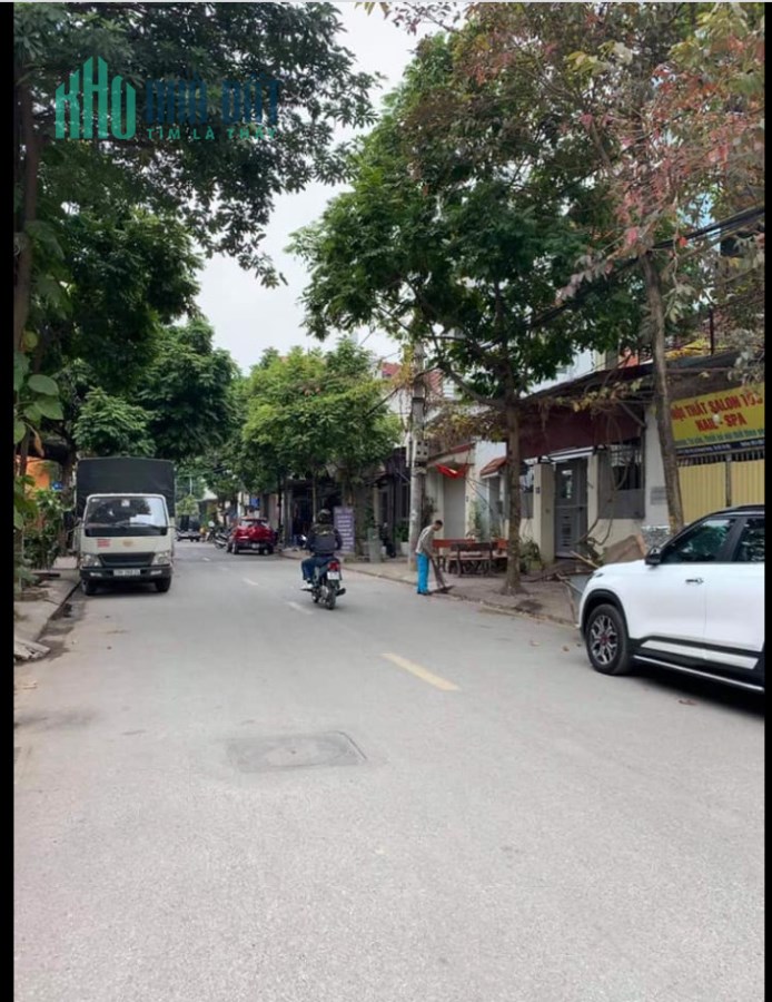 BÁN ĐẤT mặt phố Phú Thượng Tây Hồ 200M2, Mặt tiền 12M, 125Tr/ M2