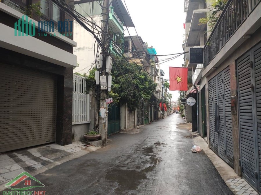 HÀNG HIẾM, Lạc Long Quân phố 95m x 6 tầng, thang máy, ô tô. giá 15 tỷ. LH 0981588619.