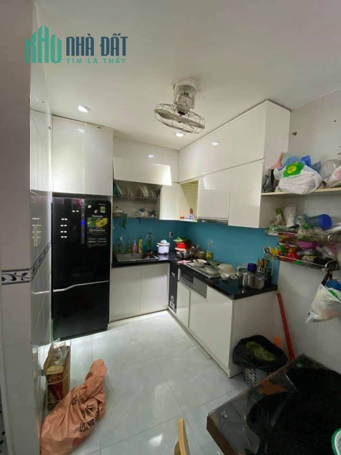 Bán gấp nhà hẻm 4 tầng, đúc BTCT Thành Mỹ, Tân Bình chỉ 3.85 tỷ còn TL