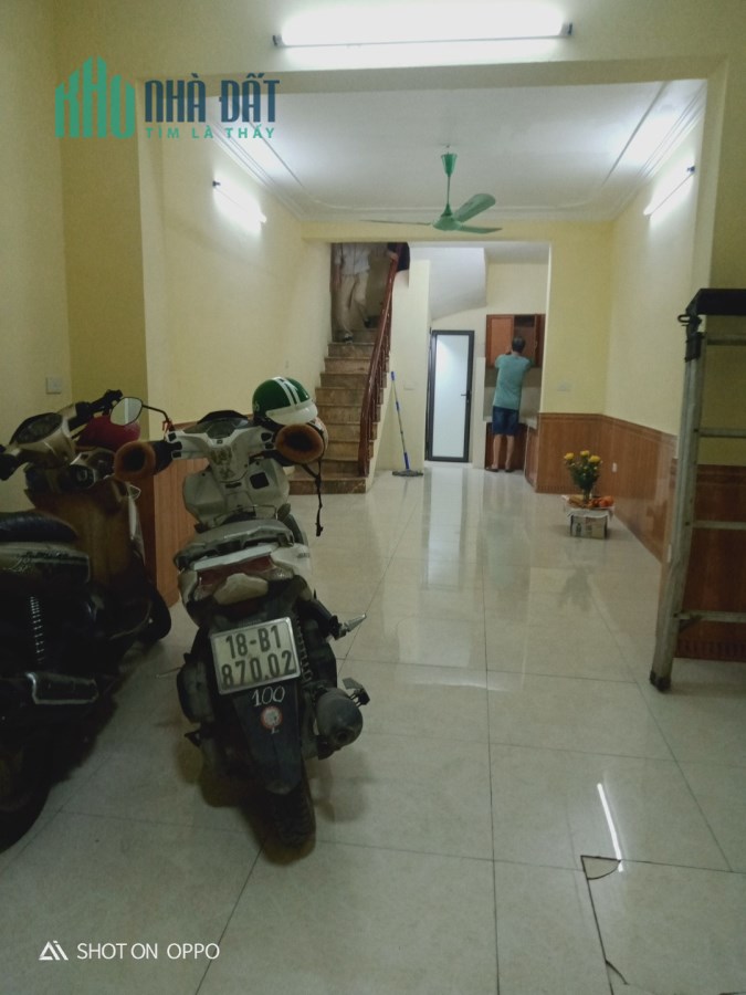 NHÀ BÁN NGÕ 521 TRƯƠNG ĐỊNH, HOÀNG MAI, 50M Ô TÔ ĐỖ, 30M, 4 TẦNG, 2 TỶ 4. LH 09452622238