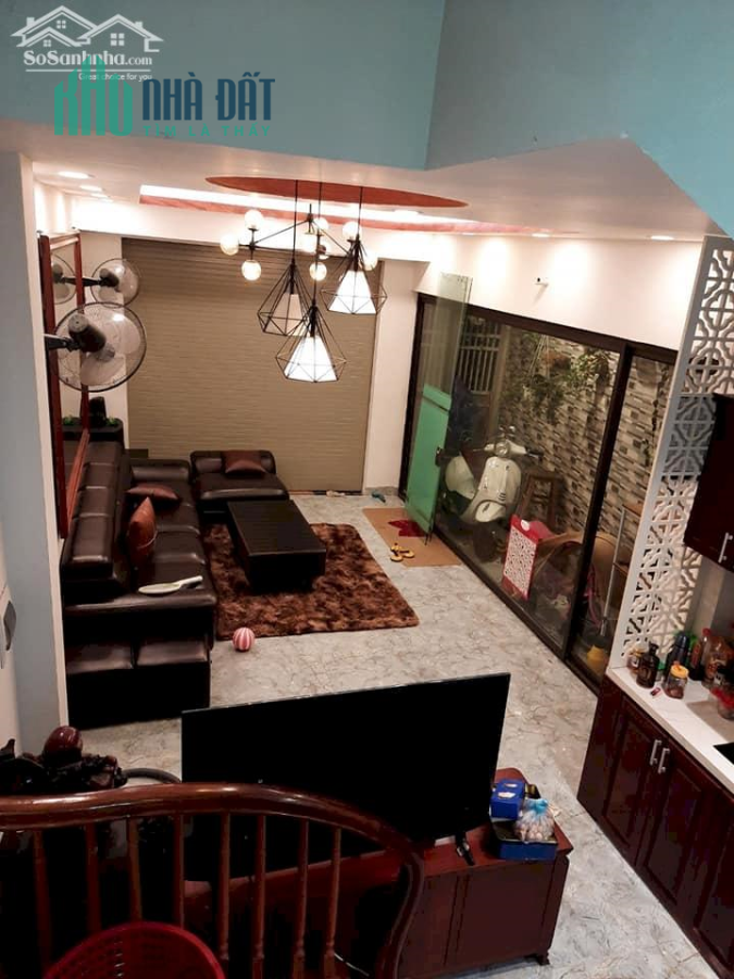 Bán nhà 5 tầng 37m2 gần phố, ô tô chỉ hơn 3 tỷ ở Phan Đình Giót.