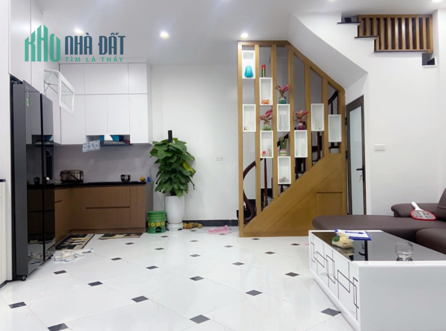 Bán nhà mới 280 Xã Đàn 38m2, 5 tầng, thiết kế hiện đại. Giá 3,55 tỷ