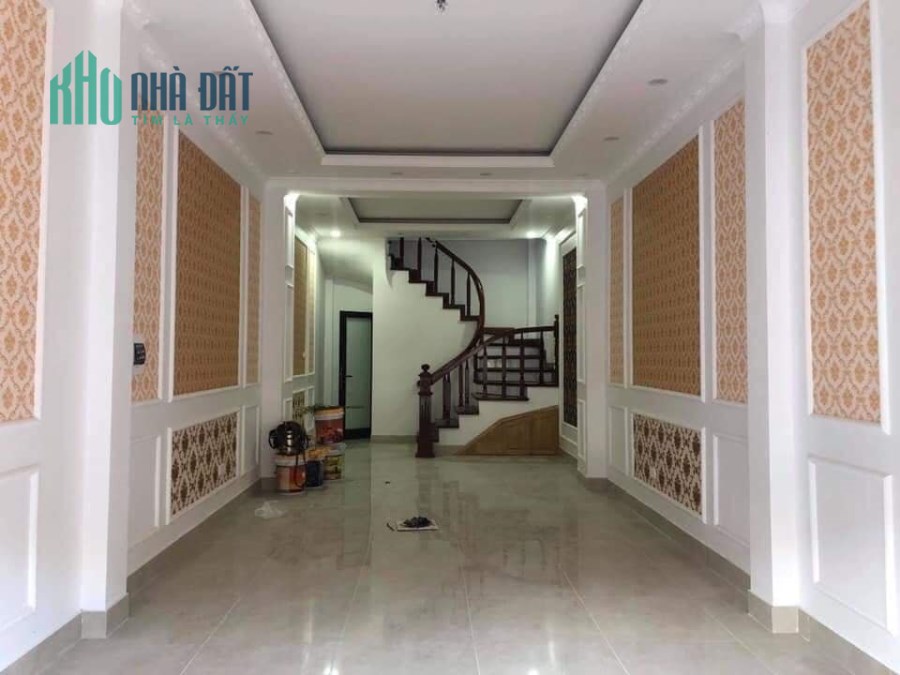 Phân Lô Hoàng Văn Thái - Nhà Mới - GARA Ô TÔ - 3 Thoáng - Sổ Hoa Hậu - 43m2, Nhỉnh 6 Tỷ